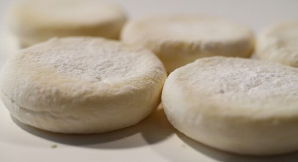 2 PAQUETES DE PAN HAMBURGUESA DE 4 UNIDADES C/U-CONGELADOS